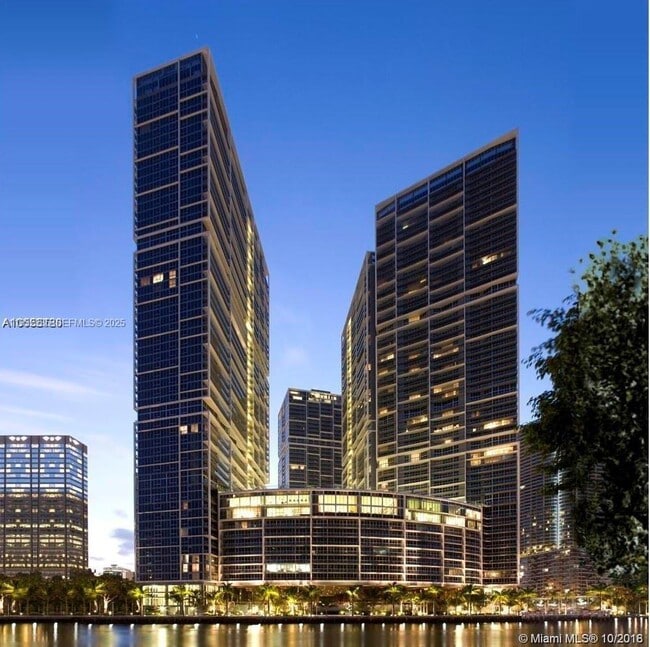 Building Photo - 475 Brickell Ave Unit 3414