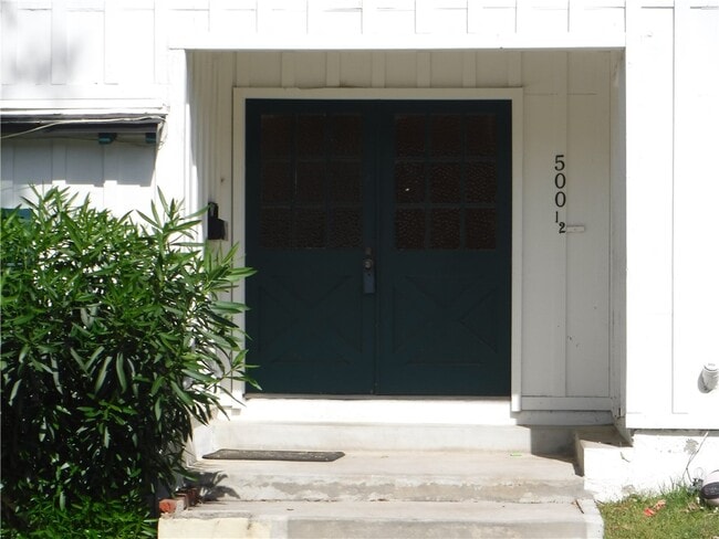 Photo - 500 Poinsettia Ave