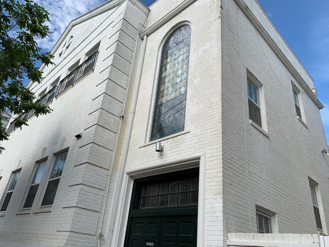 Exterior - 207 S Patrick St