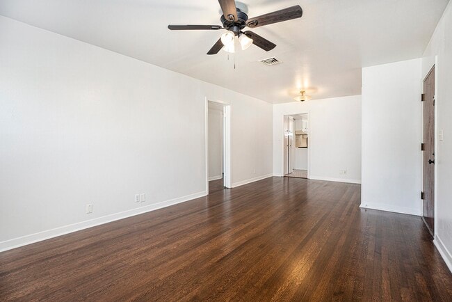 Photo - 6325 Rowan Ln