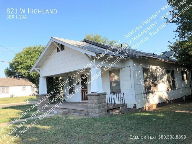 Photo - 821 W Highland-