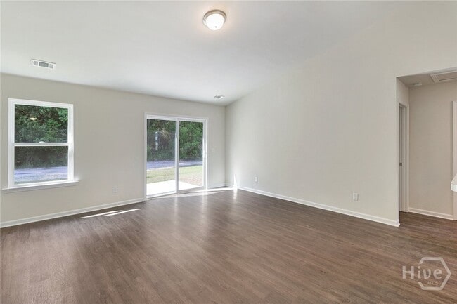 Photo - 213 Willis Wy