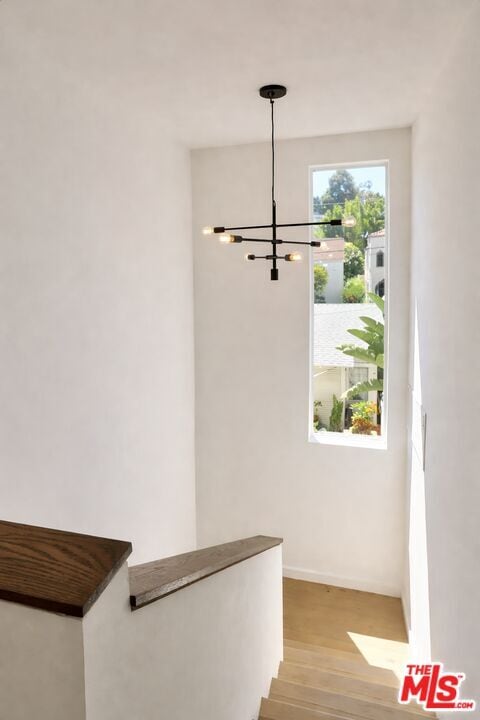 Photo - 2147 Beachwood Dr