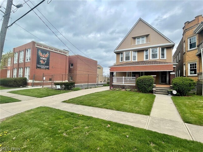 1451 W 116th St