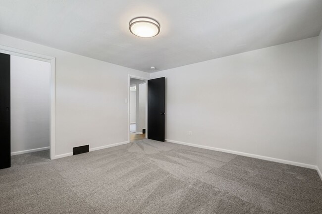 Photo - Stunning 3 bedroom home in West Mifflin available July 1!