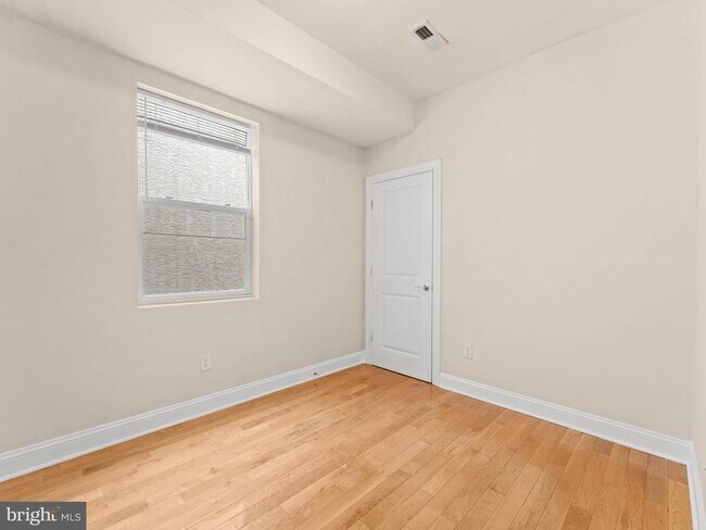 Photo - 1813 N 18th St