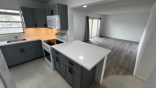 Building Photo - 7765 SW 86th St Unit F2-202 Rental