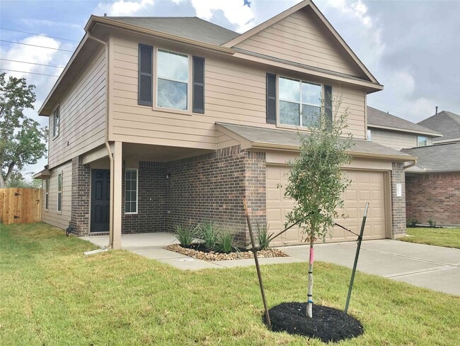 Building Photo - 18834 Venito Dr