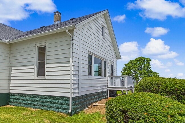 Photo - 3 Bedroom, 1 Bathroom Rural Home for Rent – Farmer City, IL-INTERIOR PHOTOS COMING SOON!