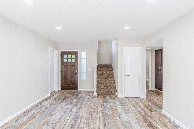 Photo - 1024 N Seabury Hill Ct