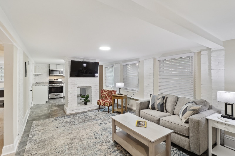 Photo - 1432 Melpomene St