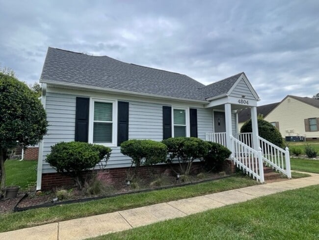 Building Photo - 4804 Hoyle Dr