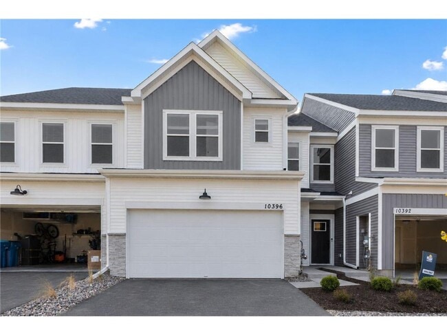Building Photo - 10396 Ithaca Ln N
