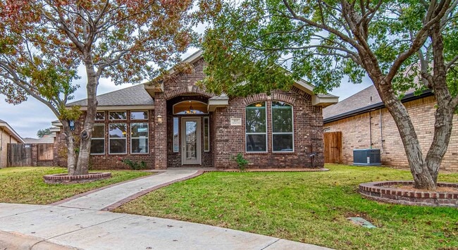 Building Photo - 405 Springwood Ct