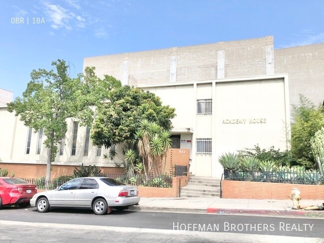 Photo - 933 Grattan St Unit 1