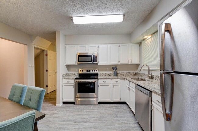 Photo - 3712 Oil Creek Dr