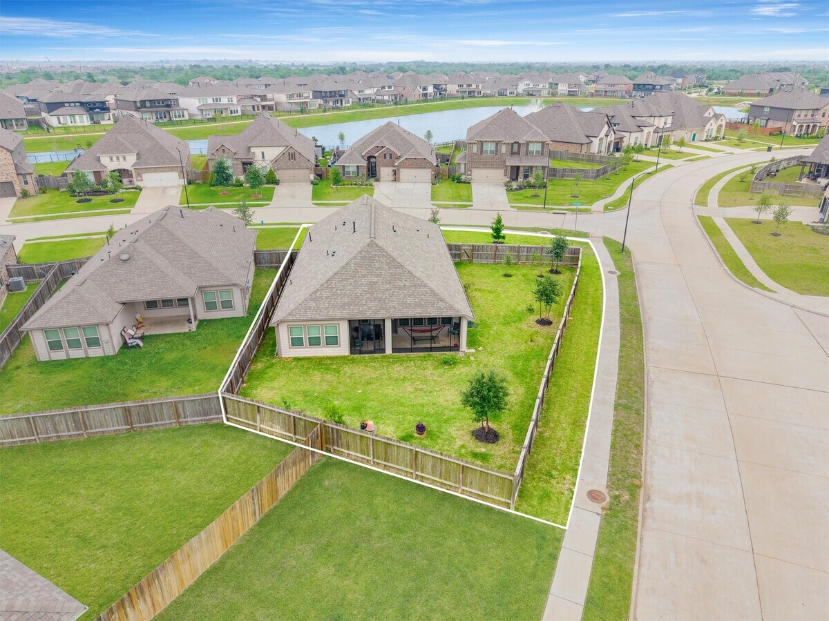 Photo - 6303 Cambrai Wood Ln