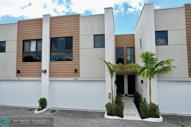 Photo - 4224 NE 7th Terrace Townhome