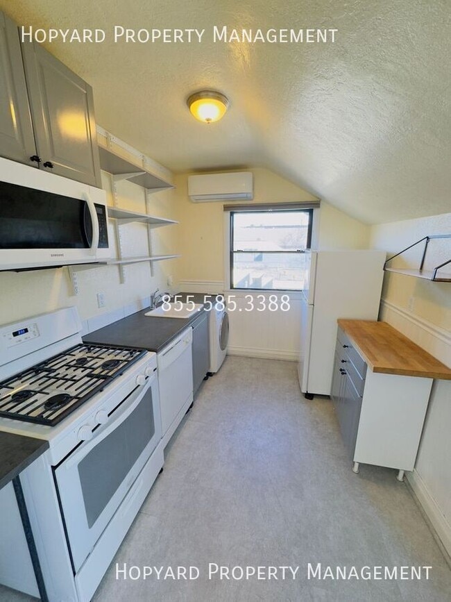 Photo - 828 Fifth Ave