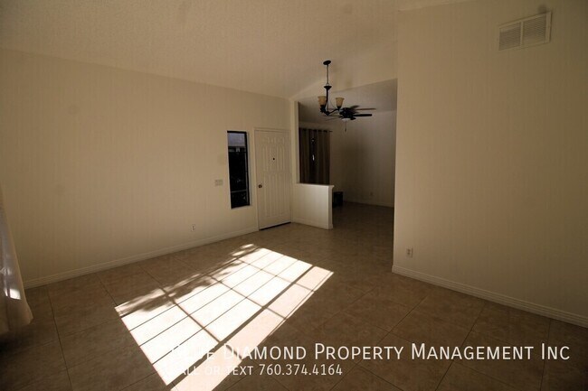 Photo - 2348 Summerhill-