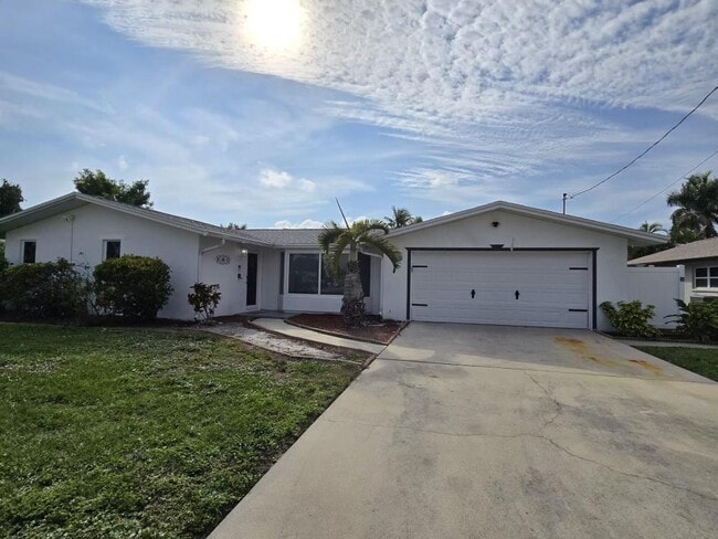 Building Photo - 4443 N Pacific Cir