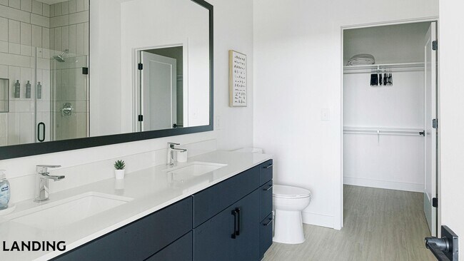 Photo - 1007 S Mint St Unit 914