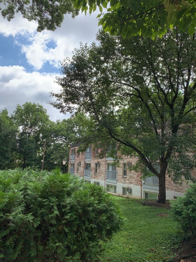 Photo - 4370 Erie Ave