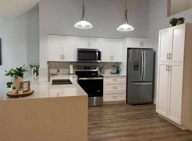 Photo - 832 NW 92nd Ave