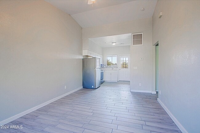 Photo - 1614 W Purdue Ave Unit 102