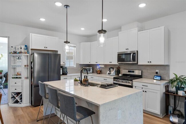 Photo - 1859 Is Vlg Wy