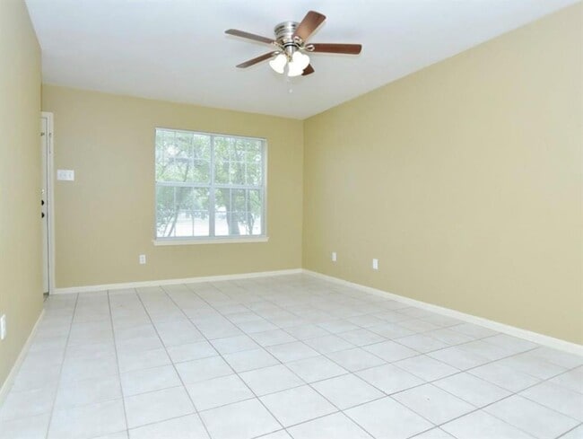 Photo - 554 E Cedar St