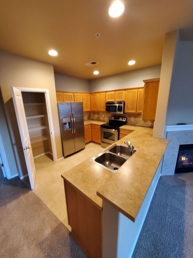 Photo - 5991 Blue River Dr SE