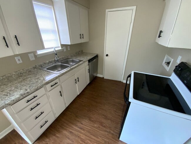 Photo - 9115 Merrivale Dr