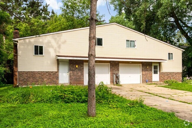 Building Photo - 5531 Larry Ln Rental