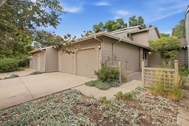 1016 Sailors Reef