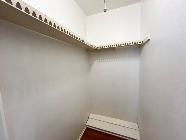 Photo - 303 Brigadoon Ln