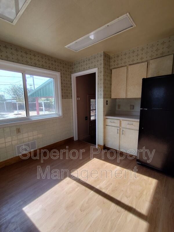 Photo - 1947 E 18th St