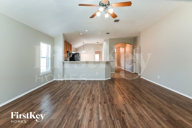 Photo - 215 Mulberry Dr