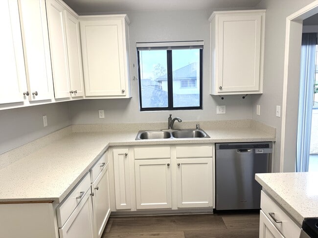 Photo - 10885 Walnut St Unit 10885