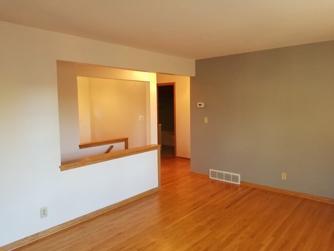 4553 Cedar Ave S Unit 1
