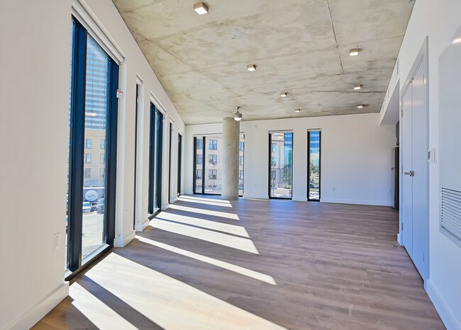 Photo - 4316 Bryan St Unit 13372