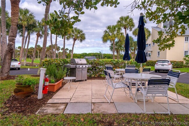Photo - 5601 NE Gulfstream Way