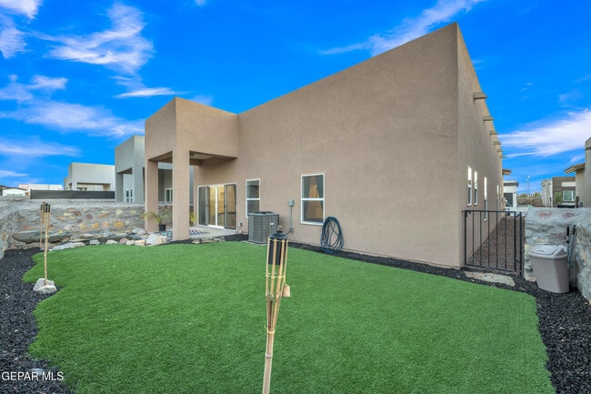 Photo - 13257 Coldham St