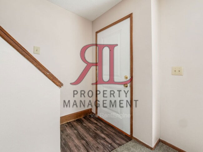 Photo - 5524 Kenneylane Blvd