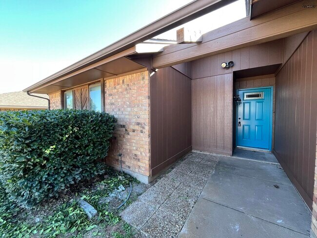 Photo - 5417 Pebblestone Dr