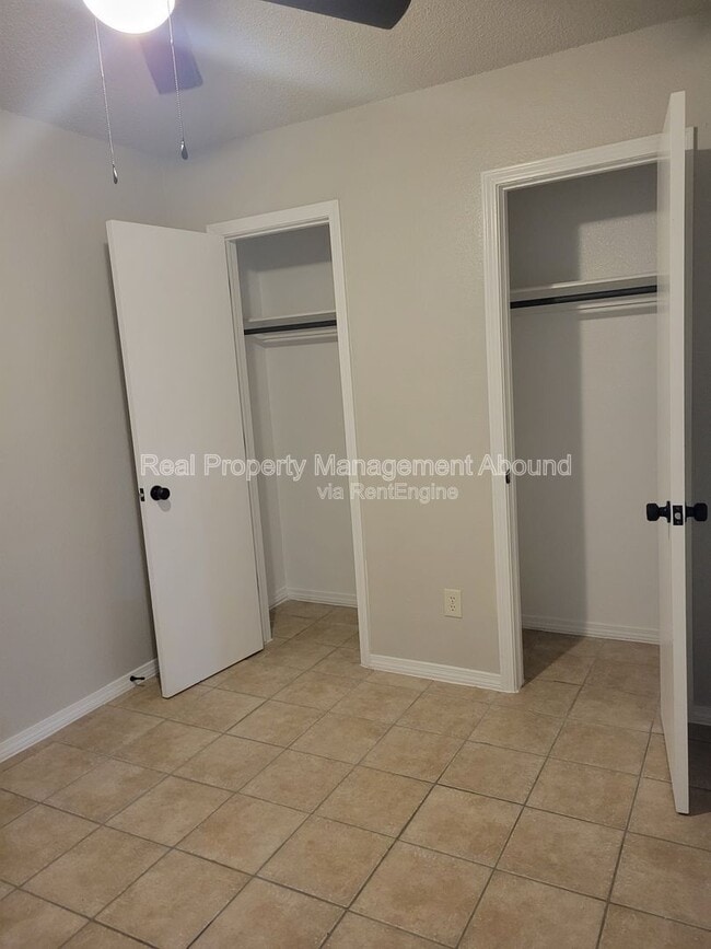 Photo - 101 E Broadway St Unit 1