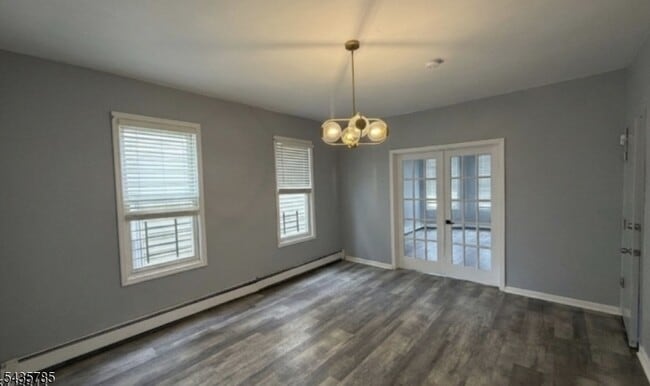 Photo - 280 S 6th St