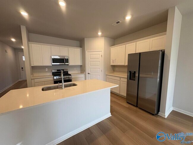 Photo - 112 Willow Rose Ln