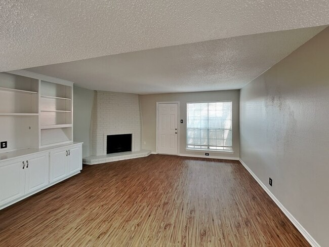 Photo - 931 Roaring Springs Rd