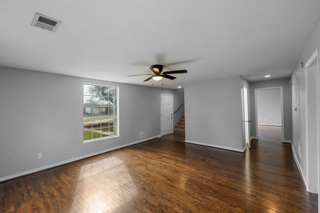 Photo - 206 S Cleveland St